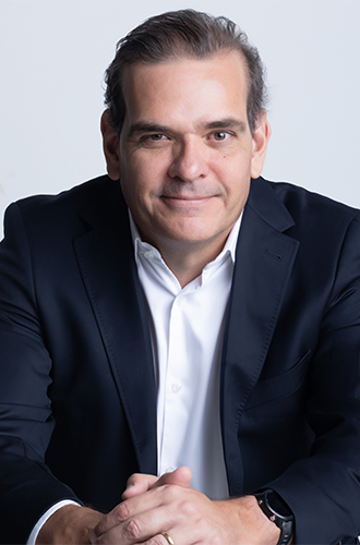 Dr. Júlio Ferro, fundador e presidente da Novamed - Novamed Planos de Saúde
